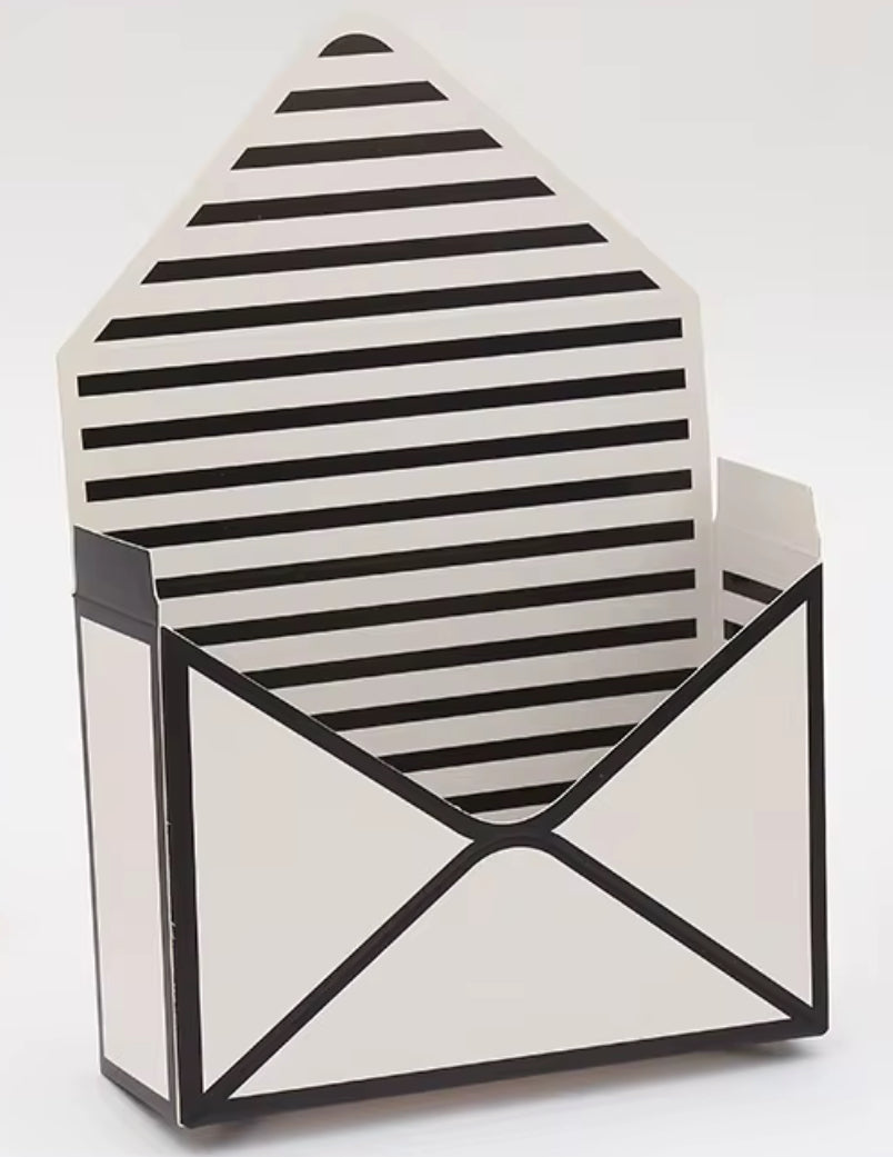Floral Envelope Gift Box – Foldable & Elegant