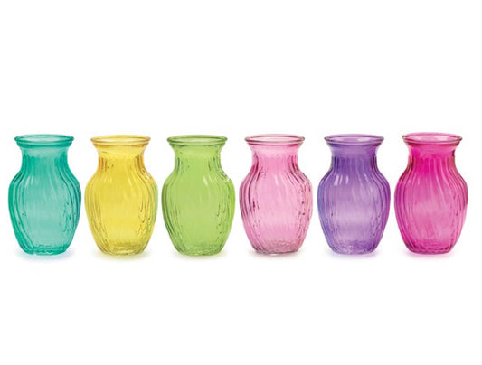 Elegant ginger-style glass vase for floral arrangements